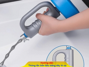 Hướng dẫn cách thông tắc bồn tiểu nam bằng dây lò xo