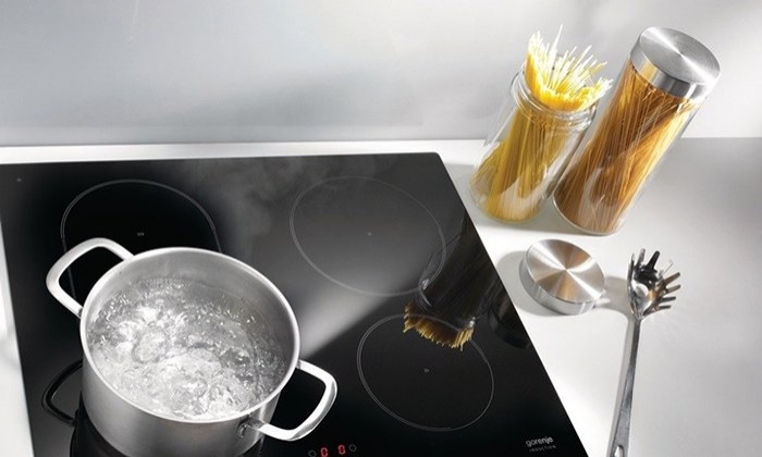 Đun nấu ở công suất lớn có thể khiến bếp từ bị nóng nhanh, không an toàn khi sử dụng