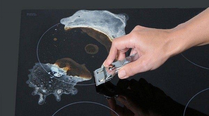 Loại bỏ vết cháy trên bề mặt bằng dao chuyên dụng